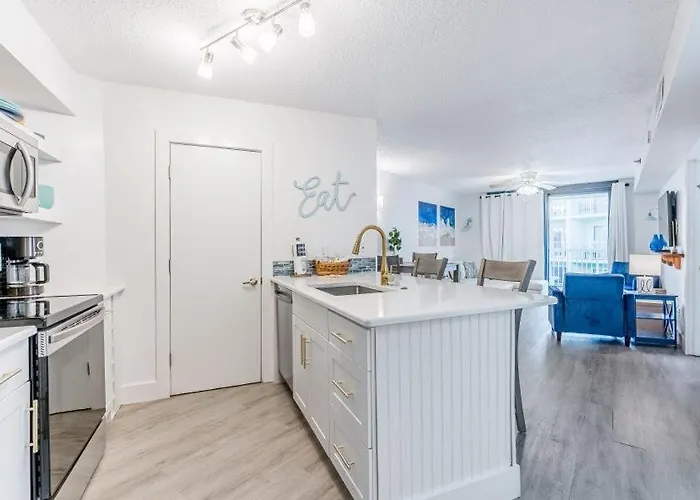 Apartment Harbour Place 406 By Youngs Suncoast *