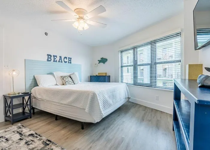 Apartment Harbour Place 406 By Youngs Suncoast *
